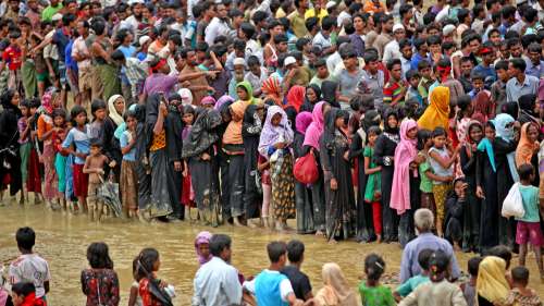 Les Rohingyas, peuple persécuté de Birmanie, emmenés de force sur une île menacée par les eaux