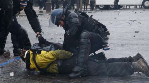 Les journalistes pourront désormais être interpellés lors des manifestations en France