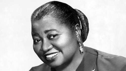 Portrait de Hattie McDaniel, première personne noire à remporter un Oscar