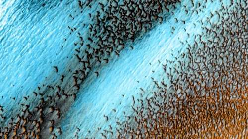 La Nasa dévoile une image étonnante des dunes bleues sur Mars