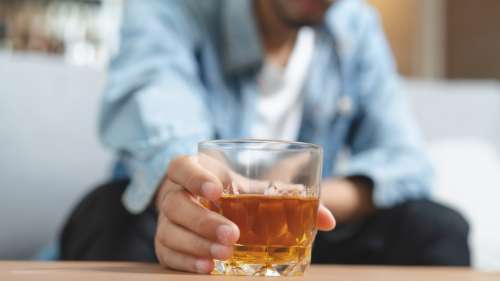 Des scientifiques ont trouvé une méthode simple pour réduire la consommation d’alcool