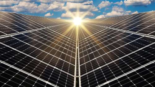 Une percée décuple la stabilité et l’efficacité des cellules solaires à pérovskite