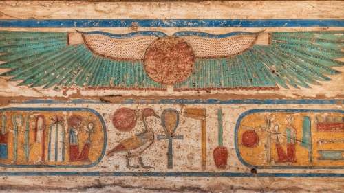 Des archéologues découvrent de somptueuses fresques colorées dans un ancien temple égyptien