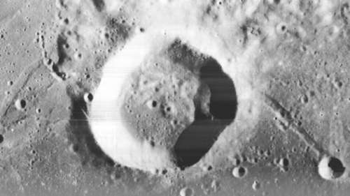 Combien de roches spatiales frappent la Lune chaque année ?