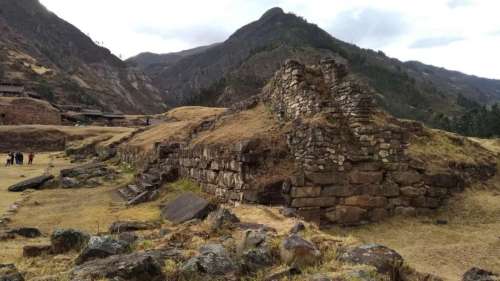 Des passages souterrains vieux de 3 000 découverts au Pérou fascinent les archéologues