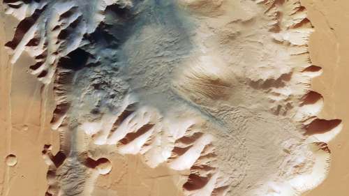 La sonde spatiale Mars Express a capturé le cliché du cratère le plus profond du Système solaire