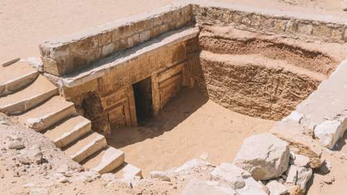 La tombe d’un ancien commandant de mercenaires découverte en Égypte