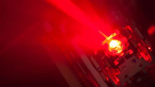 Pour la première fois, des chercheurs lancent et saisissent des atomes individuels avec des lasers