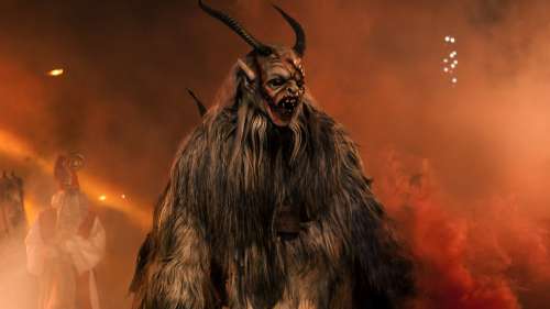 Krampus, cette terrifiante créature qui punit les enfants qui n’ont pas été sages pour Noël