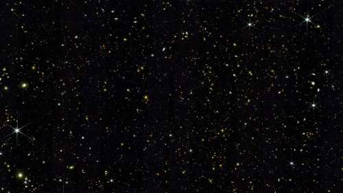 James-Webb surpasse Hubble en découvrant 25 000 galaxies en une seule image