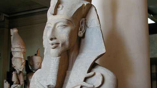 Akhenaton, l’énigmatique pharaon qui a façonné l’Égypte