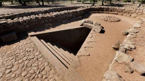 Ce puits sacré vieux de 3 500 ans défie toute explication