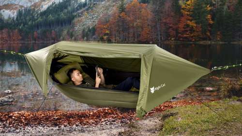 Voyagez léger grâce à cette tente ingénieuse qui se transforme en hamac