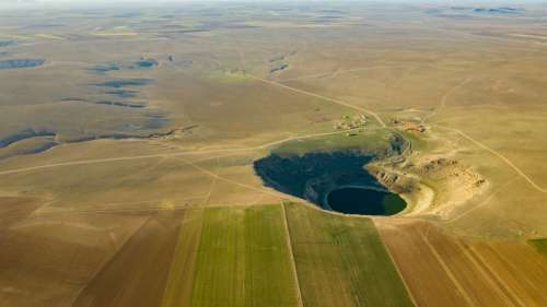 Le plus grand écosystème microbien du monde se trouve sous la croûte terrestre