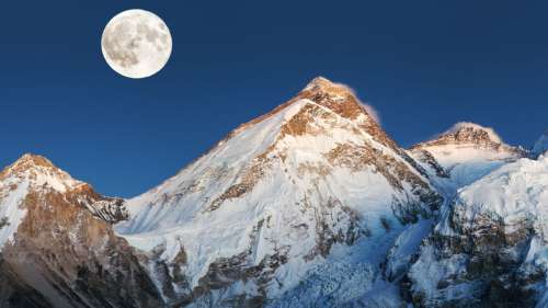 Pourquoi l’Everest émet des sons terrifiants la nuit ?