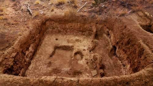 Ces mystérieuses fosses datant de l’âge de pierre laissent les archéologues perplexes