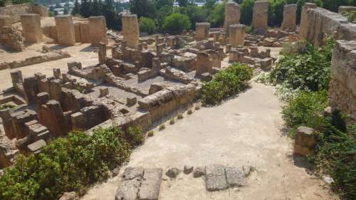 Découverte de pièces d’or vieilles de 2 300 ans et des restes d’enfants dans l’ancienne Carthage