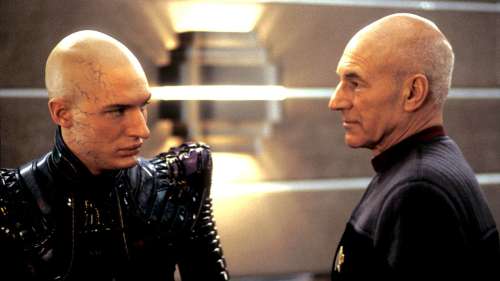 Patrick Stewart balance sur le comportement de Tom Hardy à l’époque de Star Trek : Nemesis