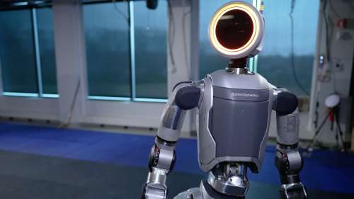 Vous allez être ébahi par Atlas, le robot humanoïde 100 % électrique de Boston Dynamics