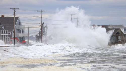 Une maison entièrement emportée par l’océan à cause de l’ouragan Ernesto