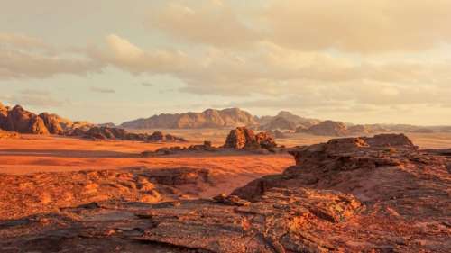 Mars : découverte d’un gigantesque océan caché susceptible d’abriter la vie