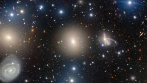 Gemini Nord dévoile une image époustouflante d’une galaxie géante de l’amas de Persée