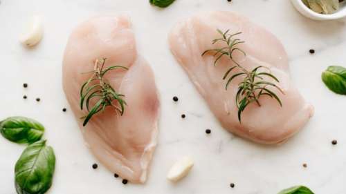  «Steak saignant vs poulet saignant : pourquoi une telle différence ?»