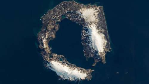 L’île de la Déception capturée depuis l’espace dans une nouvelle image époustouflante