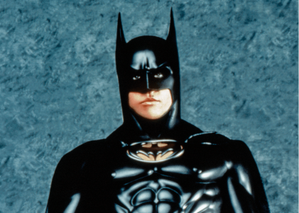 Tim Burton révèle sa réaction au costume de mamelon «Batman Forever» – Date limite