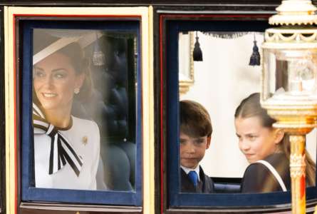 Kate Middleton fait une apparition publique à Trooping The Color