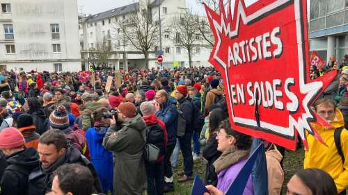 Manifestation à Nantes : colère contre les coupes budgétaires dans la culture et les services publics