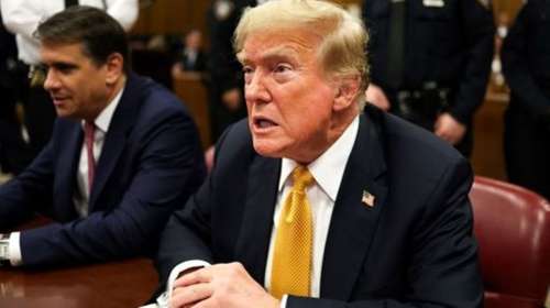  « Trump annonce des décrets pour limiter les droits trans et renforcer la sécurité aux frontières »