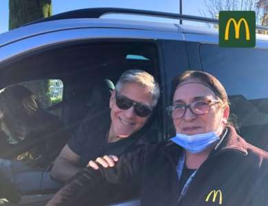 George Clooney aperçu au McDonald’s de Brignoles dans le Var