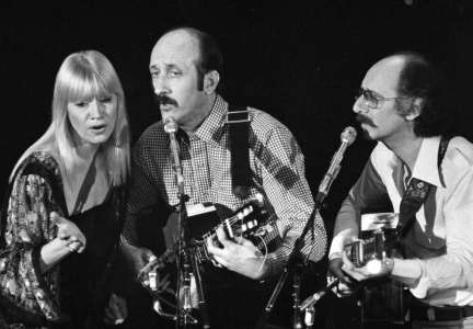  Peter Yarrow of Folk Trio Peter, Paul and Mary Passes Away at 86