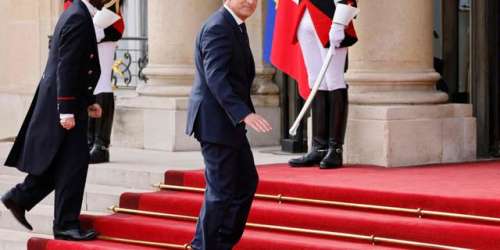 Gouvernement Bayrou : le retour surprise de Manuel Valls, honni par une partie de la gauche