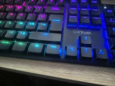 GXT 866 TORIX – Un clavier mécanique coloré !