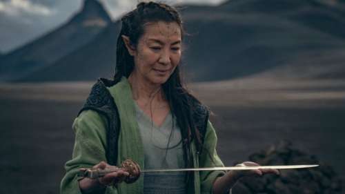 Michelle Yeoh de retour en action en tant que guerrière elfe dans The Witcher: Blood Origin