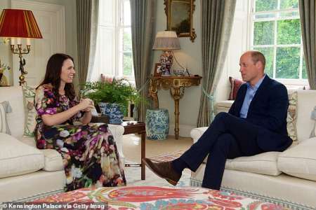 Le prince William rencontre Jacinda Ardern au palais de Kensington lors de la visite du Premier ministre néo-zélandais au Royaume-Uni