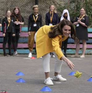 Kate Middleton rend visite à Dame Kelly Holmes Trust à Bath