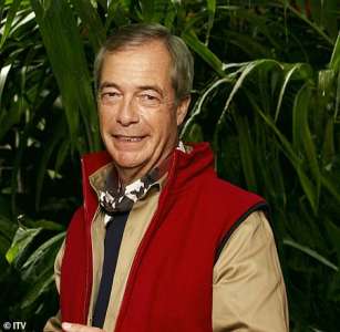 Josie Gibson de I’m A Celebrity s’en prend à Nigel Farage alors qu’elle cède et le laisse faire Bushtucker Trial parce que “il veut du temps d’antenne” et a besoin de “faire ses preuves auprès de la nation”