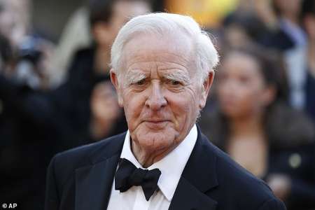 Un homme très recherché !  Les 12 maîtresses de Jean le Carré ne sont “que la pointe de l’iceberg”, dit son biographe – alors que de plus en plus d’amoureux de l’écrivain d’espionnage se manifestent