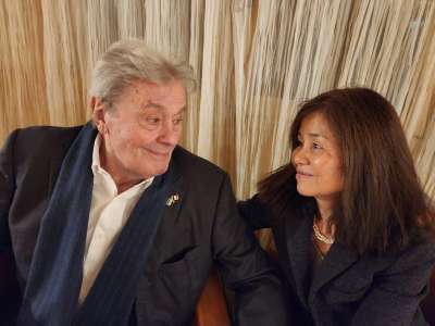 Mort d’Alain Delon: «Ses enfants ne m'ont même pas permis de lui dire “Au revoir”», réagit Hiromi Rollin, la dame de l’ombre de l’acteur