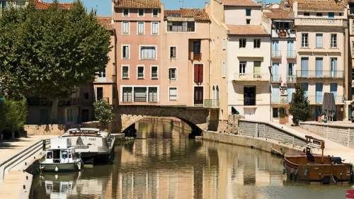 À Narbonne, le plus vieux pont habité de France est toujours en péril