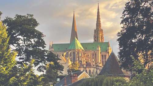 Bistrots, cathédrale, musées... Escapade à Chartres, une ville en fête