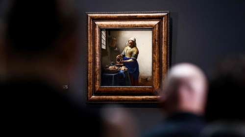 Des objets cachés trouvés dans le tableau La Laitière de Vermeer