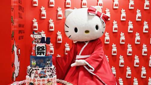 Hello Kitty, le petit chat venu du Japon devenu icône de la pop culture, fête ses 50 ans