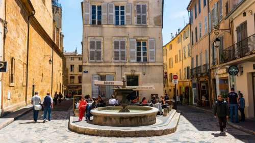 Aix-en-Provence tourne la page de la pandémie et lance sa première biennale d'art