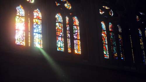 Avec la restauration des vitraux, le rayon vert de la cathédrale de Strasbourg s'est envolé