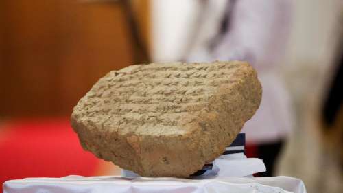 L'Italie restitue à l'Irak une tablette royale assyrienne plurimillénaire