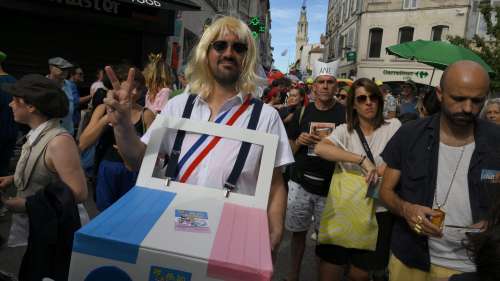 Sur fond d’élection, le Festival d’Avignon appelle à la mobilisation du public comme des électeurs